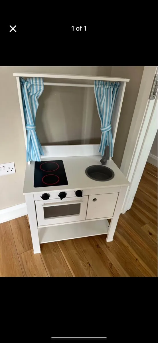 Kids play kitchen