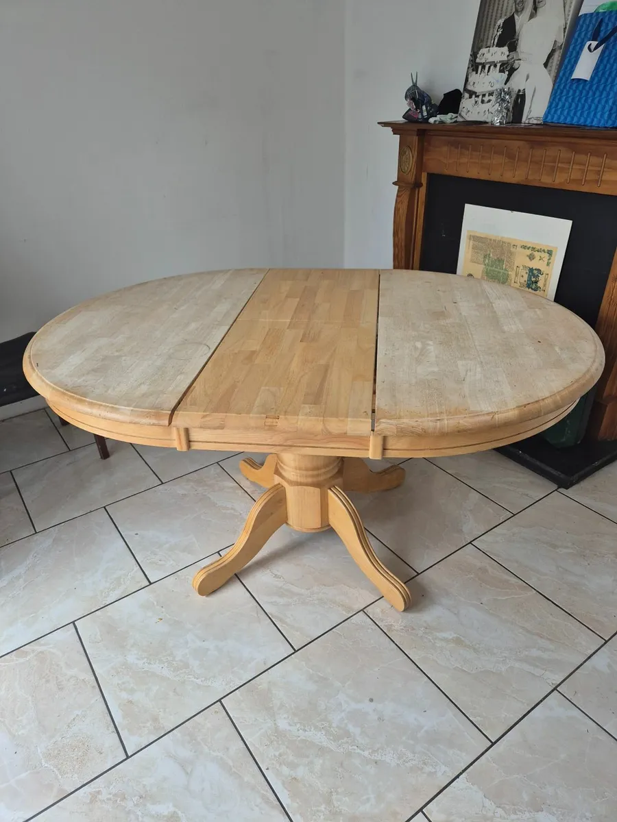 Kitchen table - Image 2