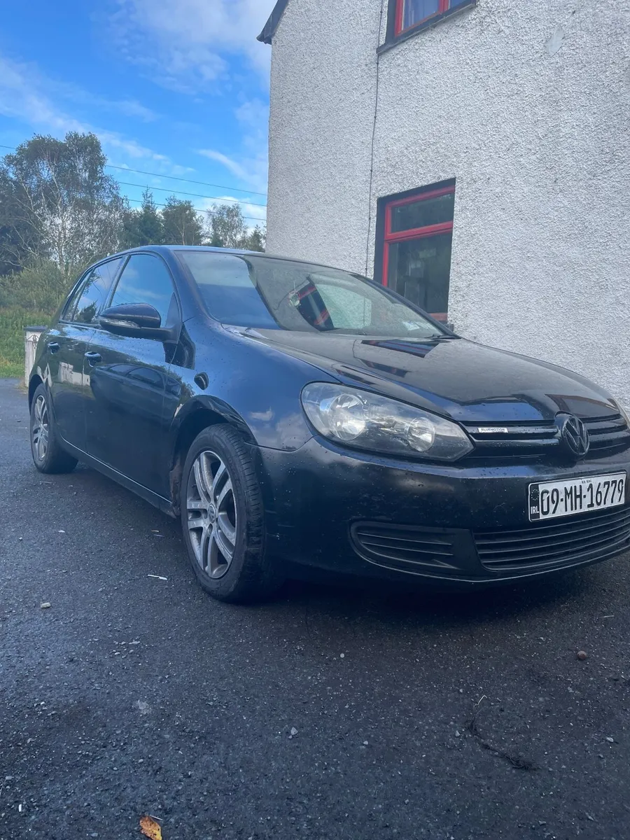 Volkswagen Golf 2009 - Image 1