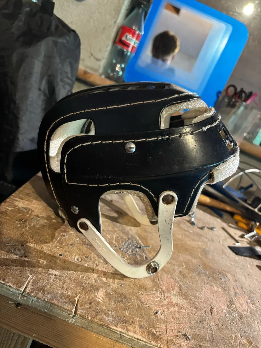 Cooper sk100 jnr hurling helmet - Image 3