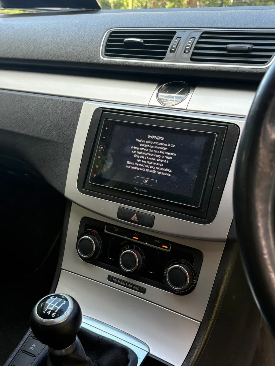 Vw Passat 2012 nct tax, very clean,serviced - Image 4