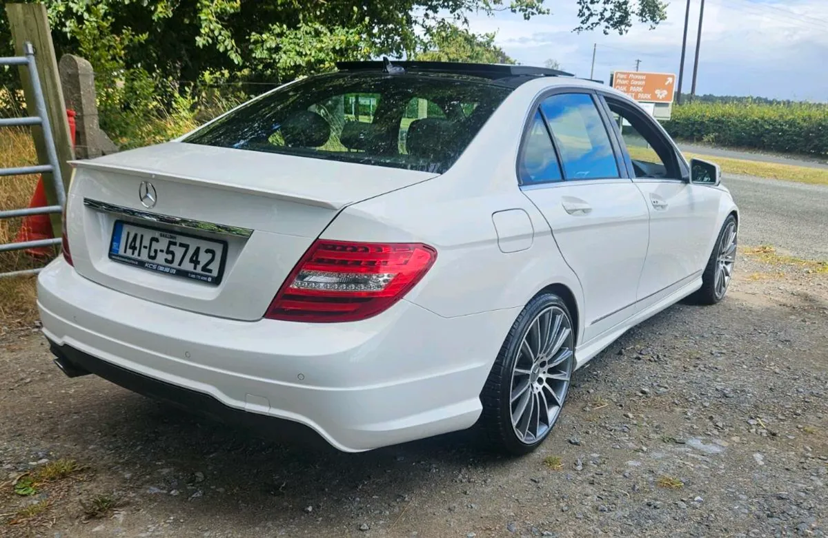 Mercedes Bens c220d NCT 8-26 - Image 4