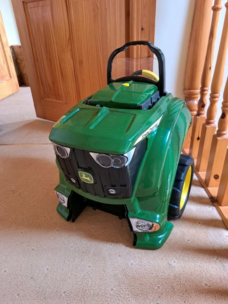 Theo Klein John Deere engine - Image 1