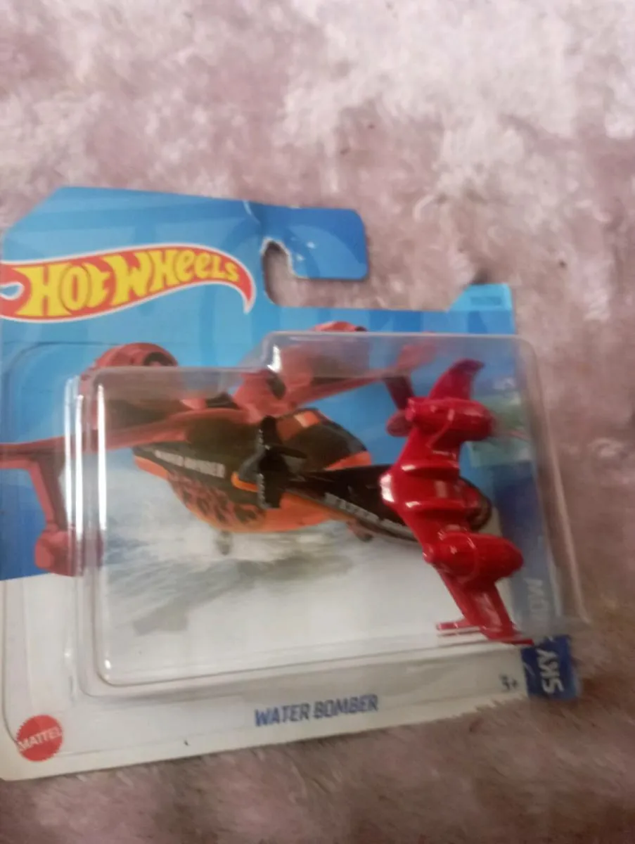 HOT WHEELS  BY MATTLE WATHER BOMBERS MODLES - Image 2