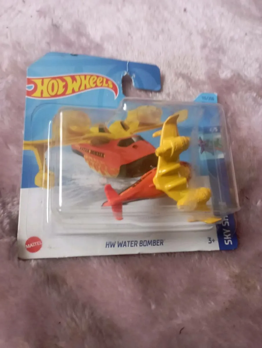 HOT WHEELS  BY MATTLE WATHER BOMBERS MODLES - Image 3