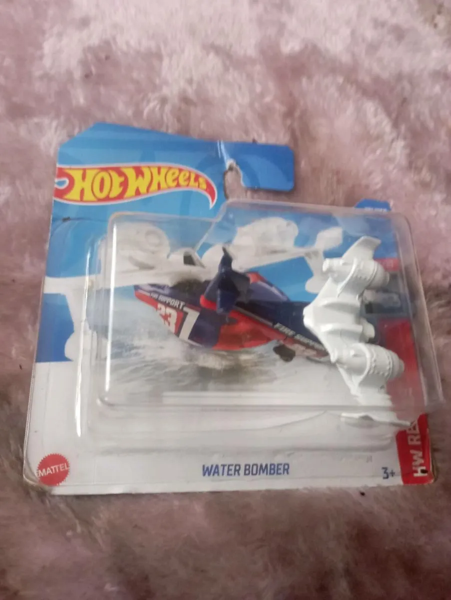 HOT WHEELS  BY MATTLE WATHER BOMBERS MODLES - Image 4