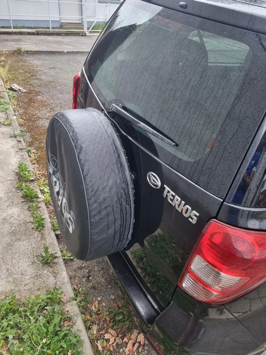 Daihatsu Terios 2010 - Image 2