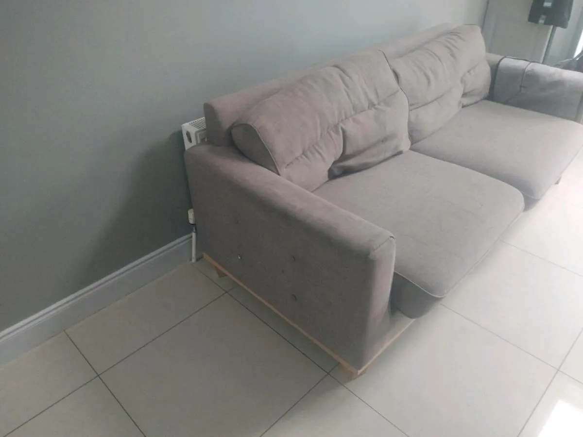 Free 3 seater sofa - Image 2