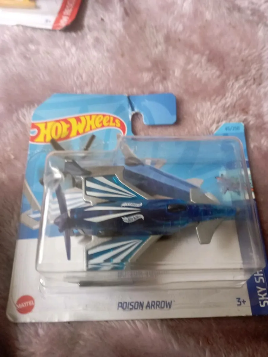 HOT WHEELS DIE-CAST POSON ARROW  MODLE .