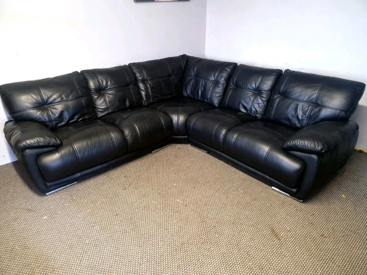 Corner sofa - Image 1