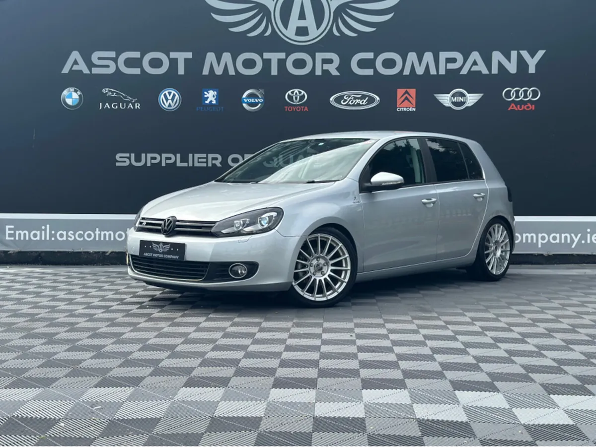 Volkswagen Golf Auto - Image 1