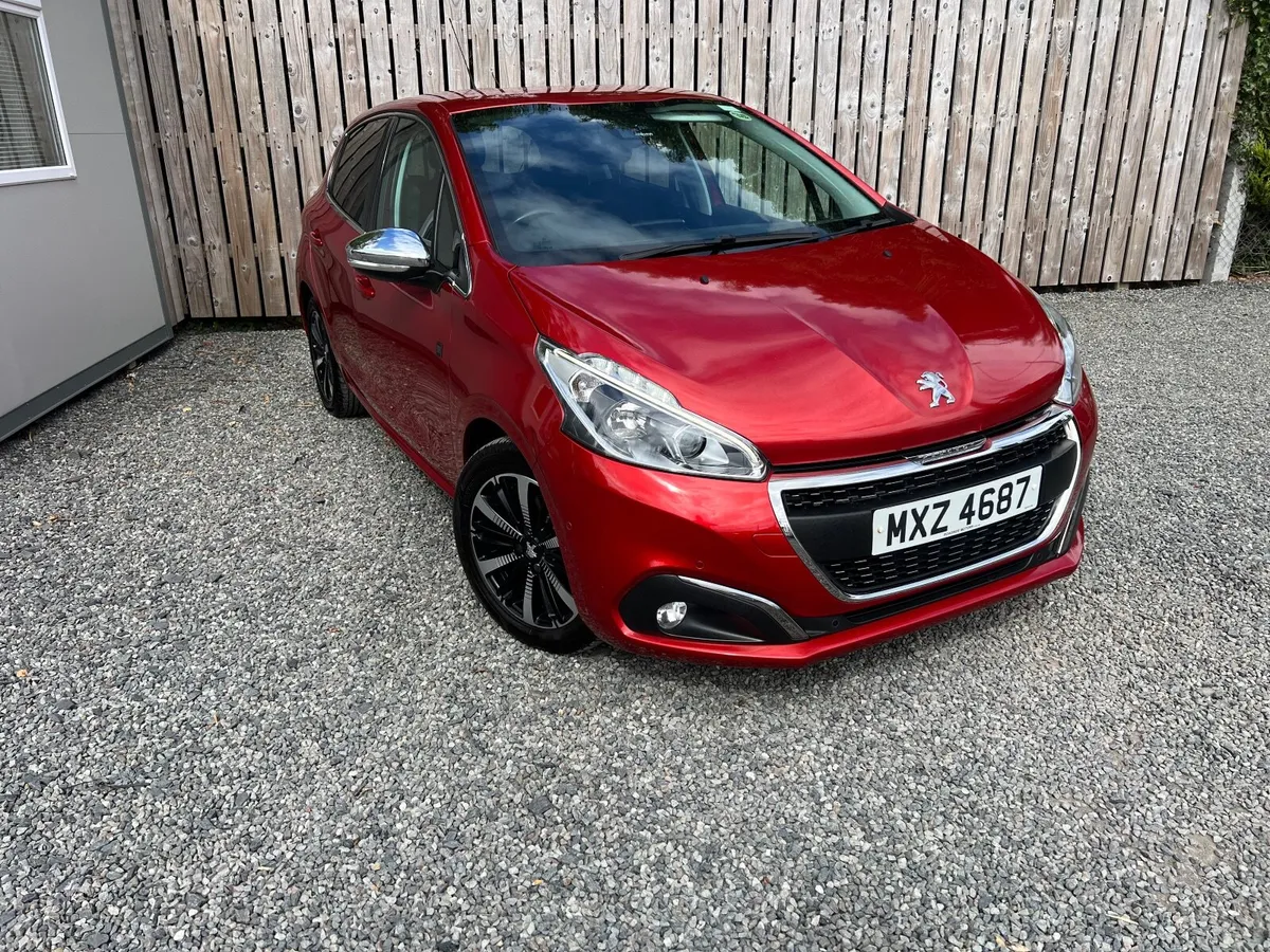 Peugeot 208 1.2 Pure Tech Edition 5dr Low Miles - Image 2