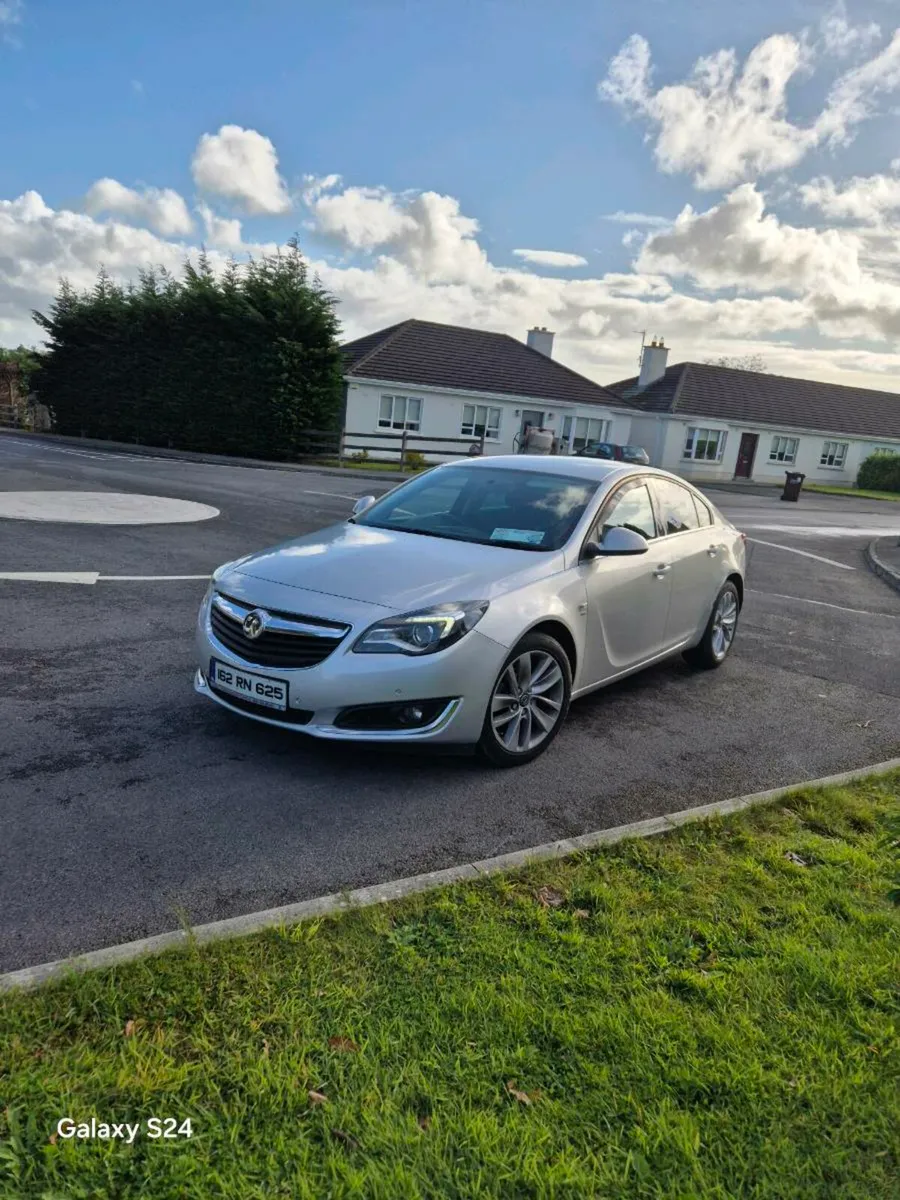 Vauxhall  Insignia  Diesel  162 - Image 2