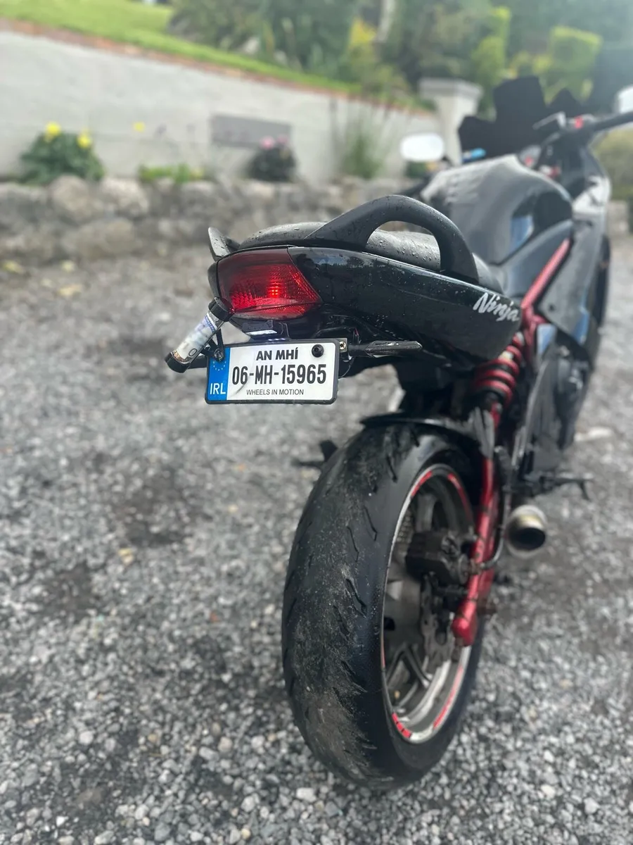 Kawasaki ER6F - Image 4