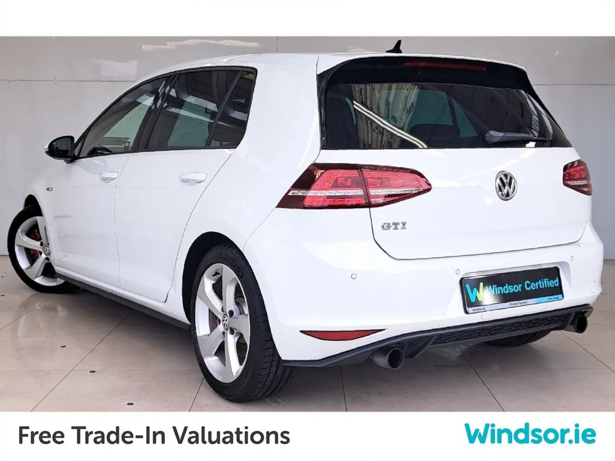 Volkswagen Golf GTI Auto - Image 4