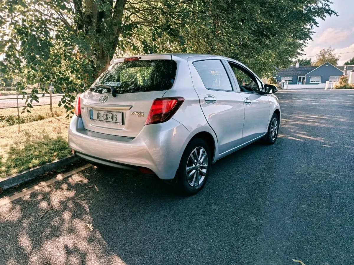 Toyota Yaris - Image 4