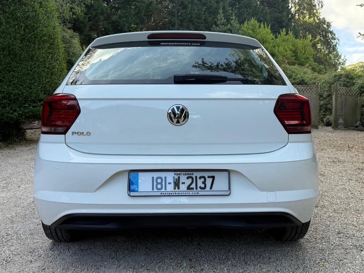 Volkswagen Polo TRENDLINE 1.0 MANUAL - Image 4
