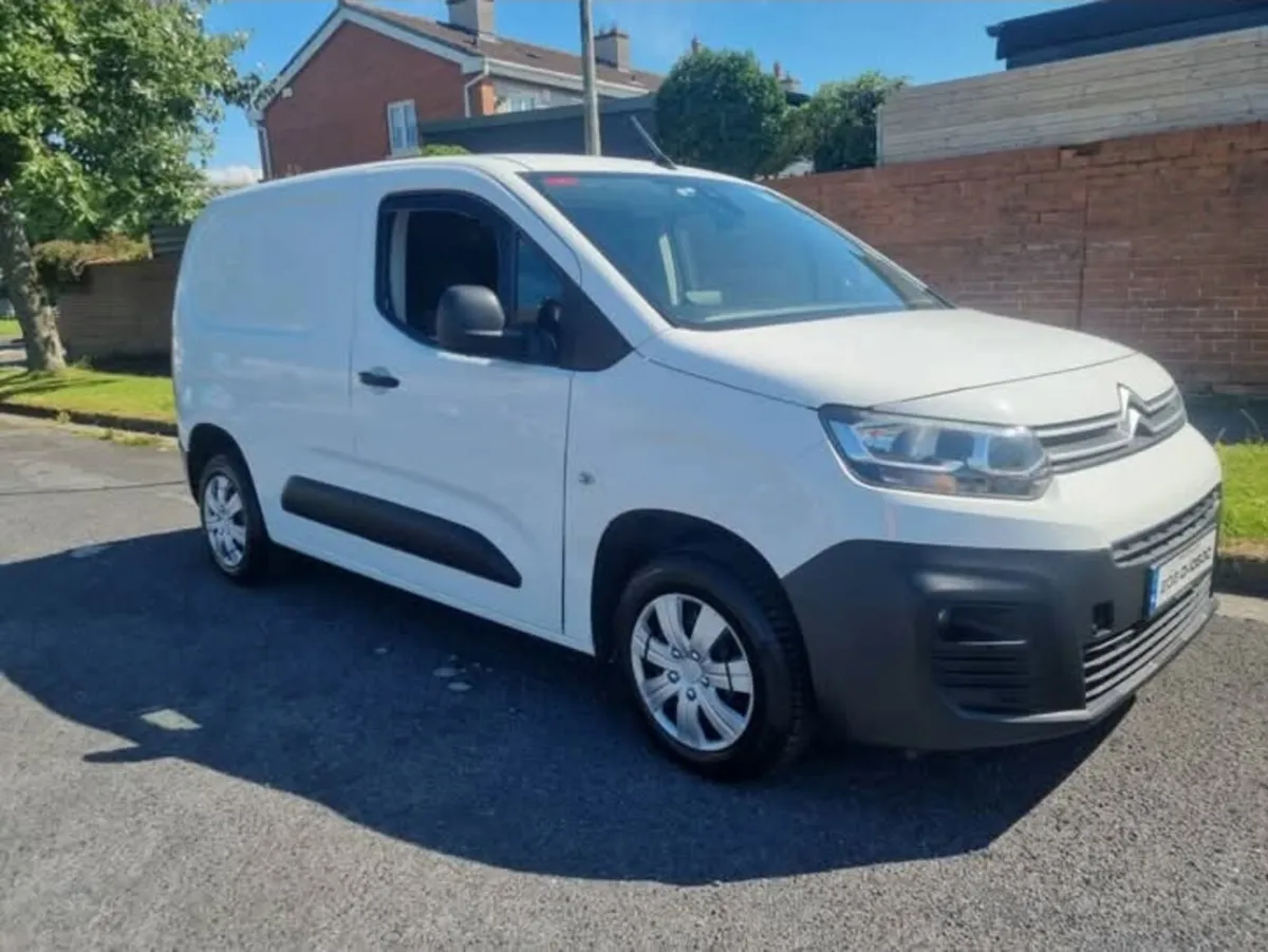 2020 Citroën berlingo - Image 1