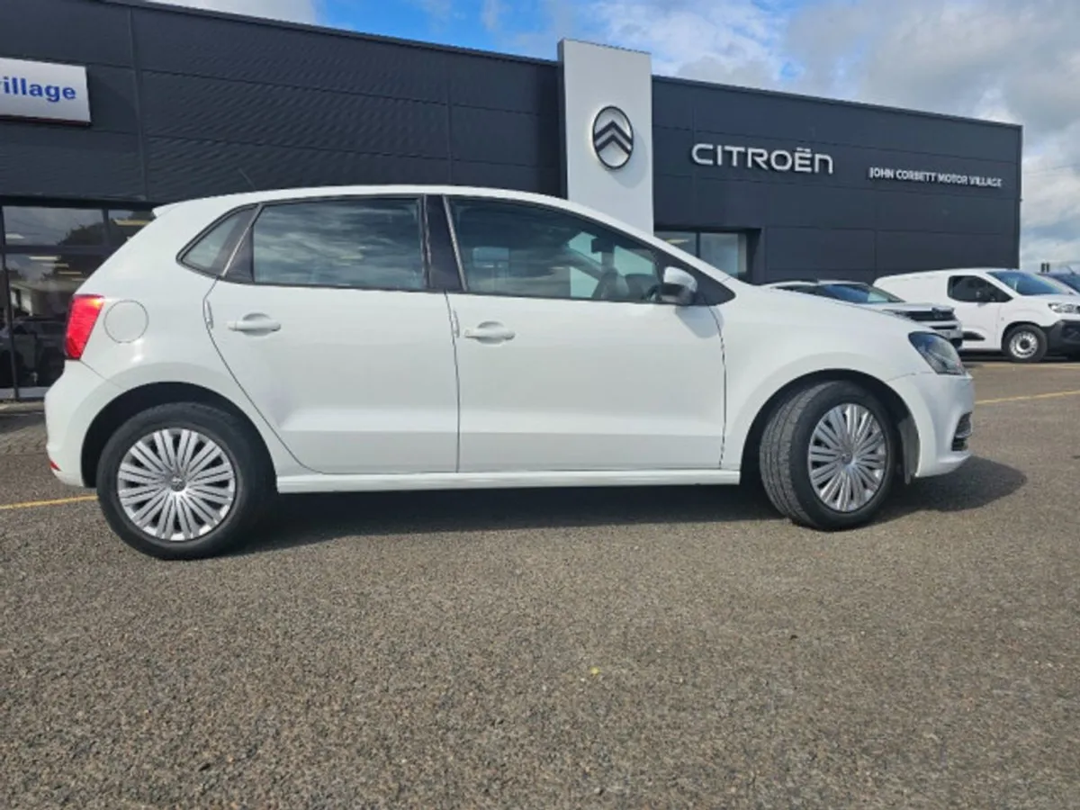 Volkswagen Polo 5DR Auto - Image 4