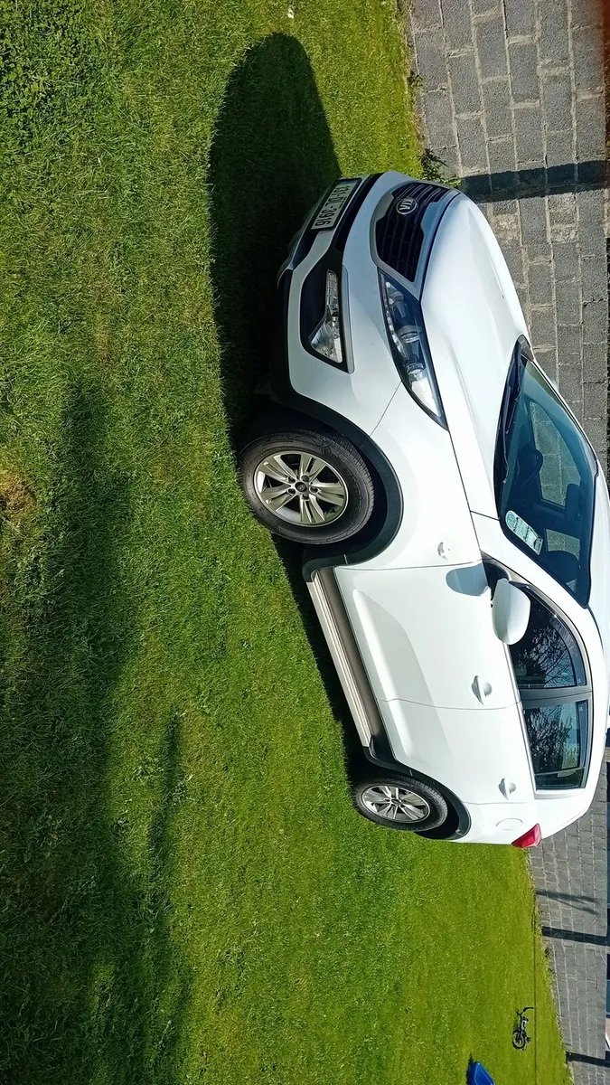 Kia sportage eco - Image 4