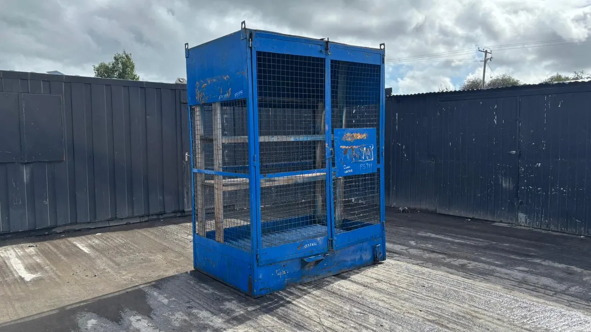 Steel Drum Storage Cage – Heavy Duty - Image 1