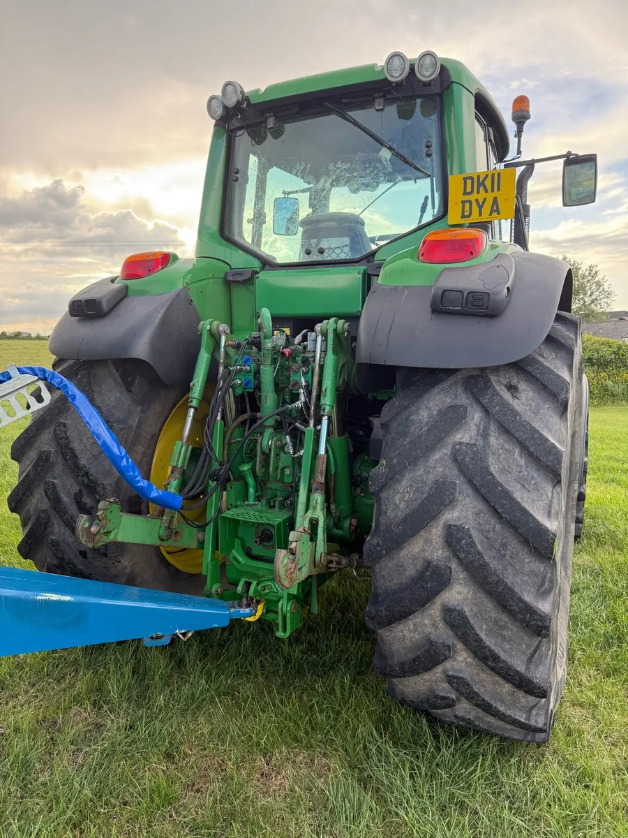 John Deere 7530 - Image 4
