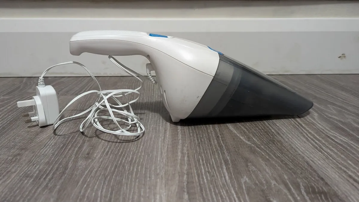 Handheld Vacuum Cleaner - Image 1