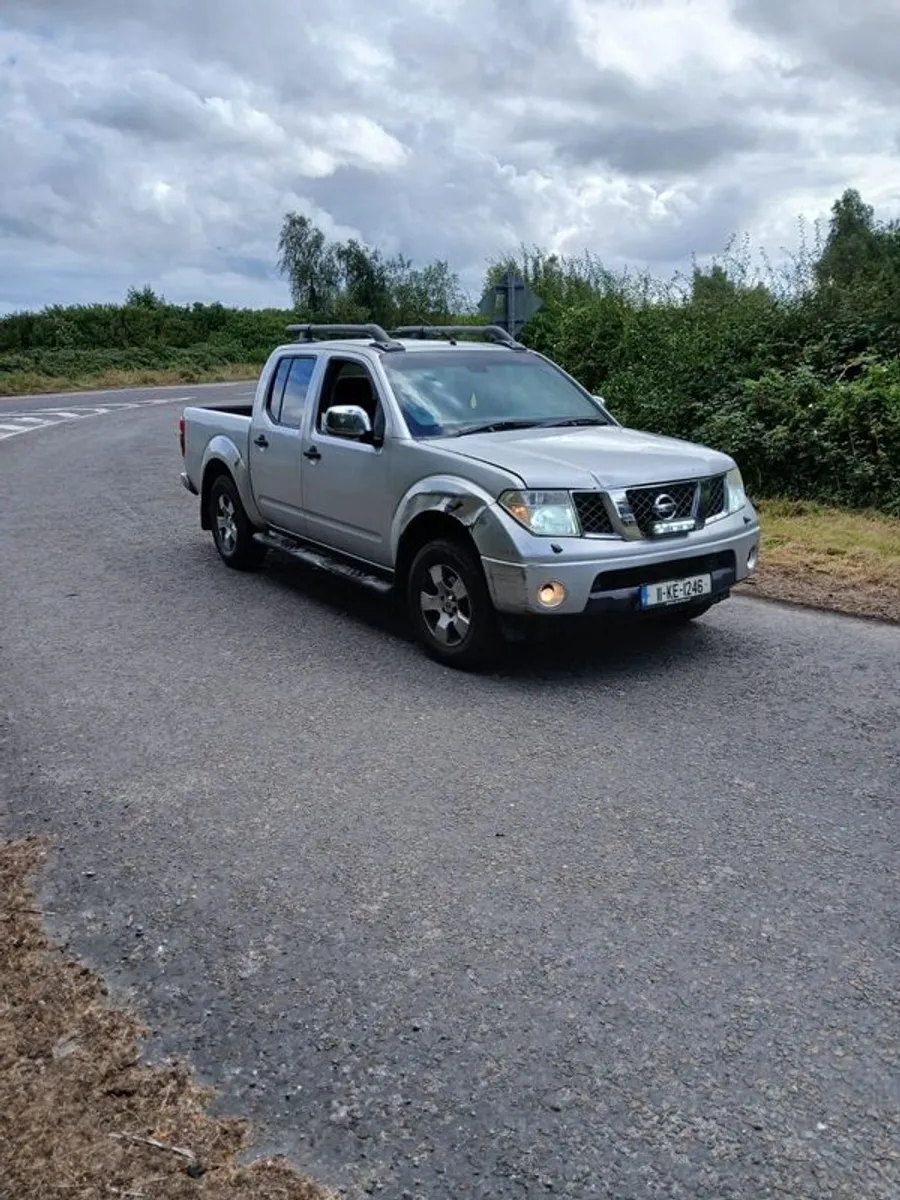 2011 Nissan Navara Crewcab Needs Injector - Image 1