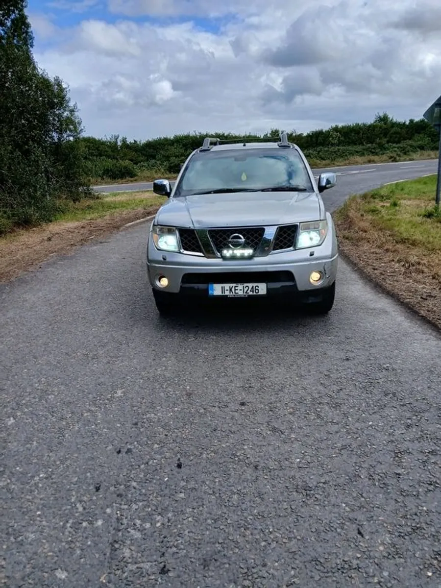 2011 Nissan Navara Crewcab Needs Injector - Image 2