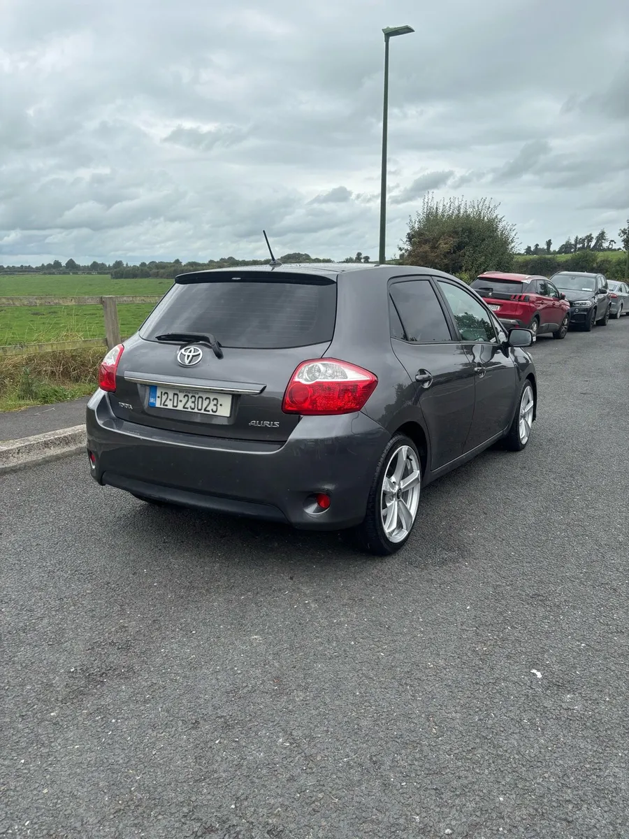 2012 Toyota Auris - Image 4