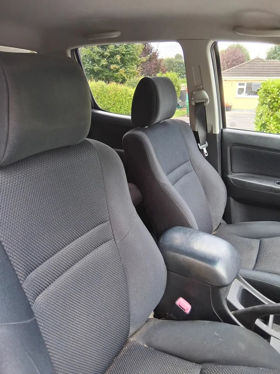 Toyota Hilux 2014 - Image 2