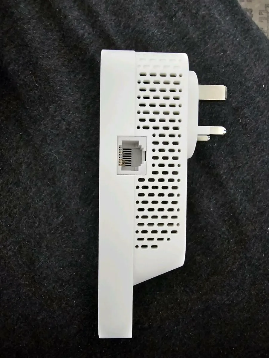 TP-Link RE330 5G WLAN Amplifier Repeater - Image 3