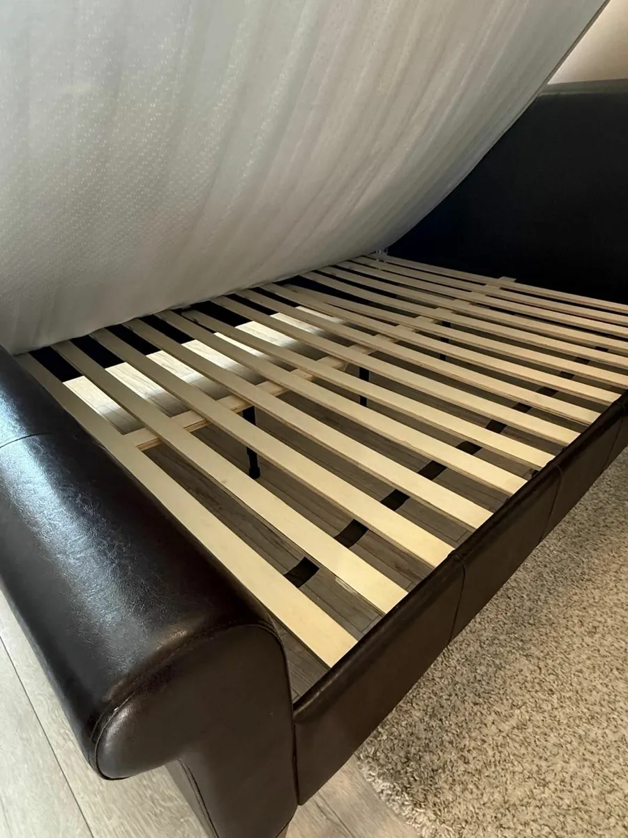 Double bed with mattress - Image 2