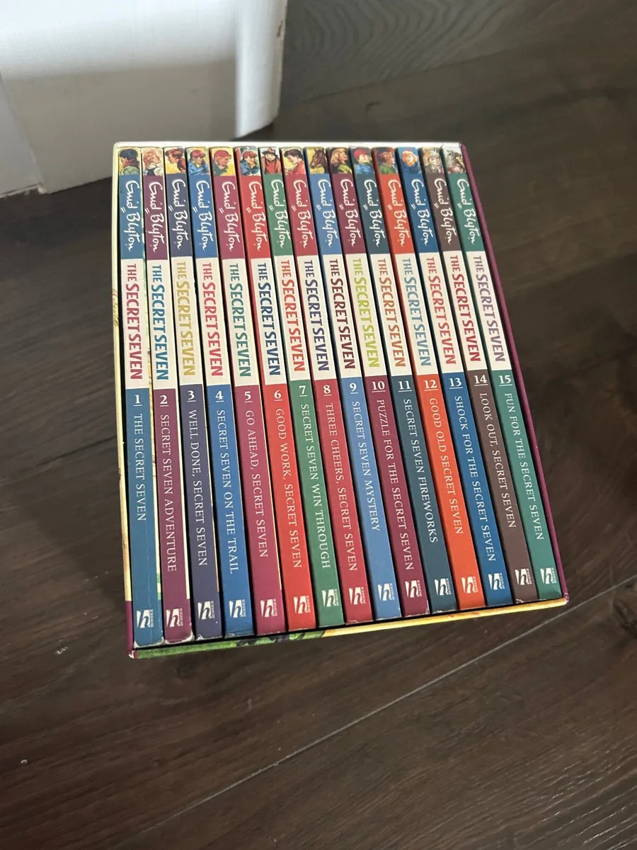 collection of secret seven Books - Image 2