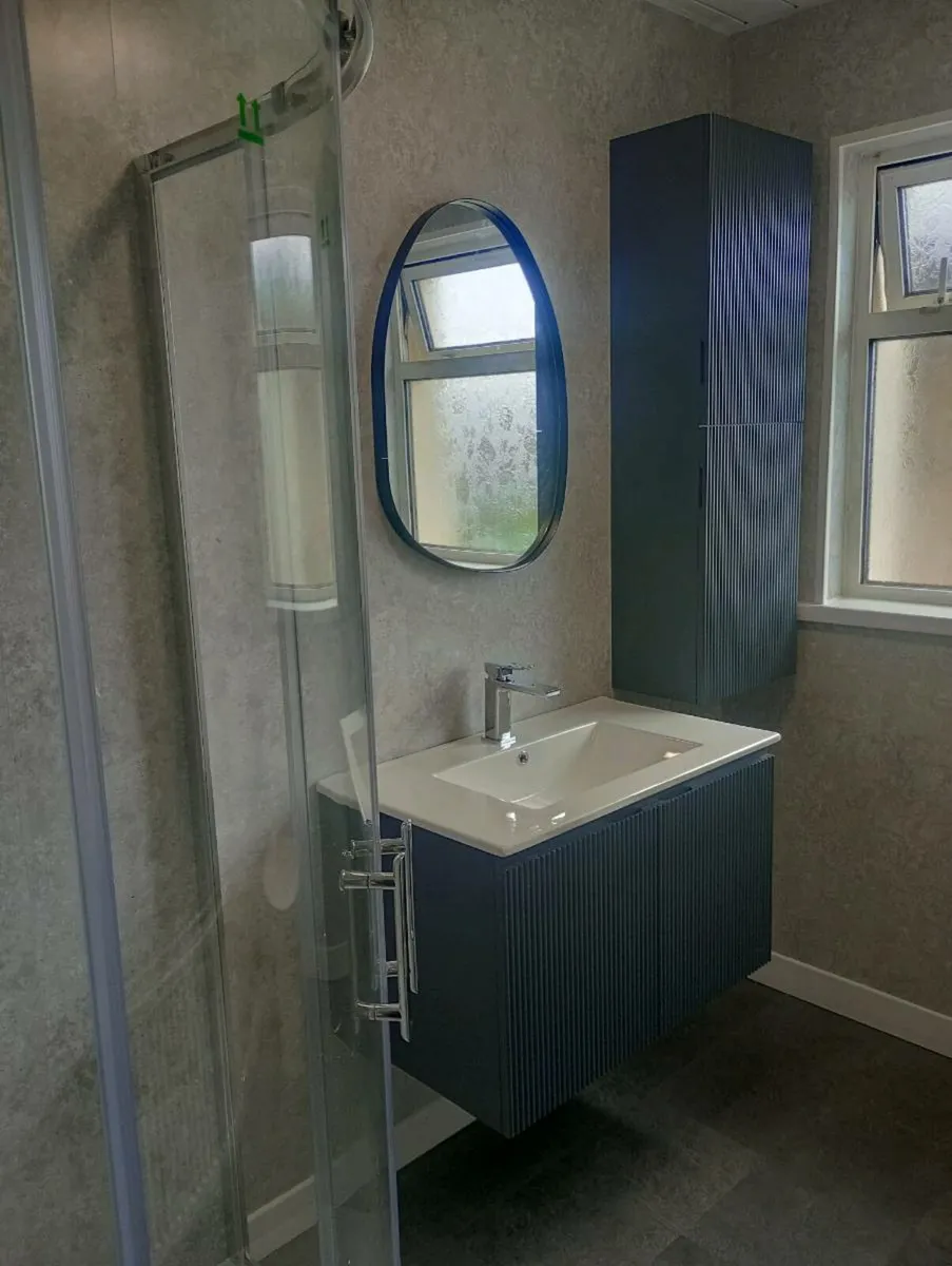 M & G bathrooms - Image 3