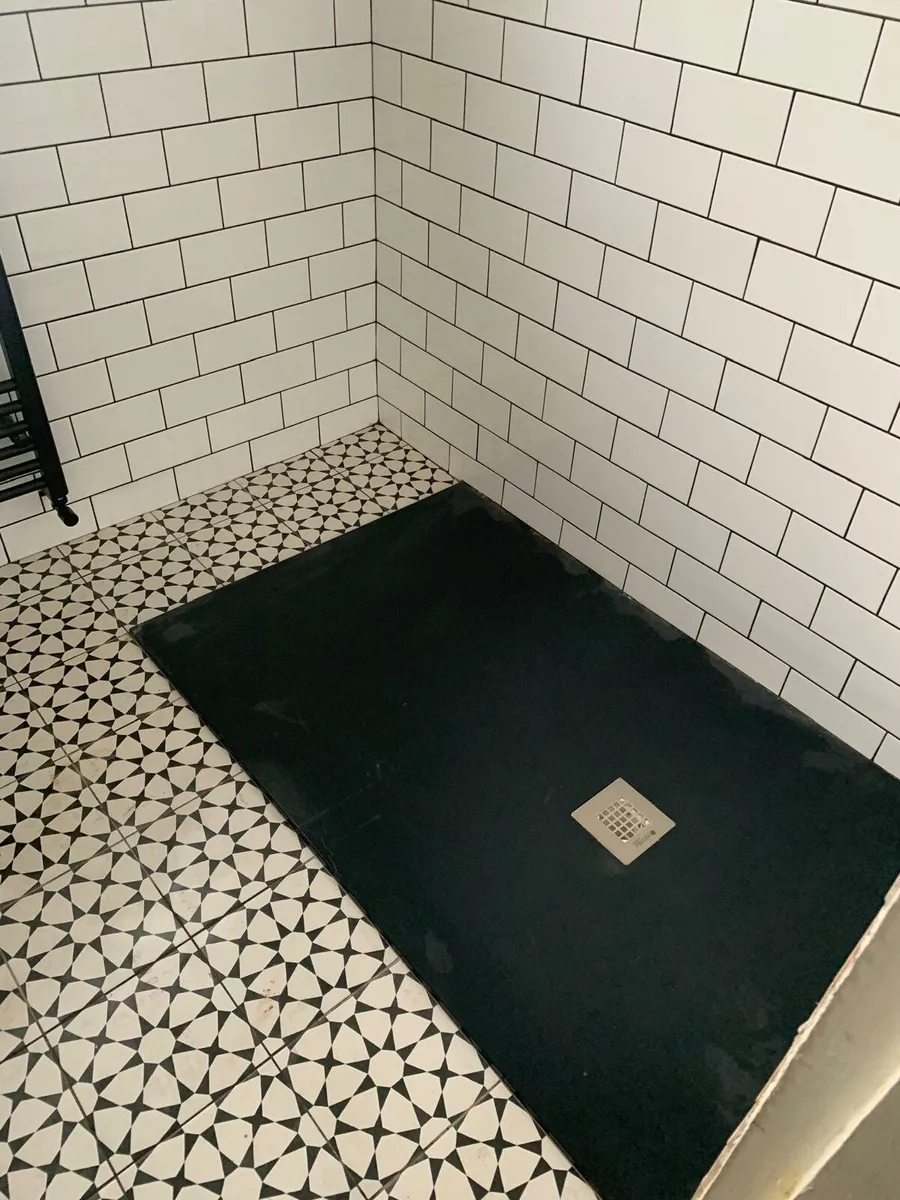 M & G bathrooms - Image 4
