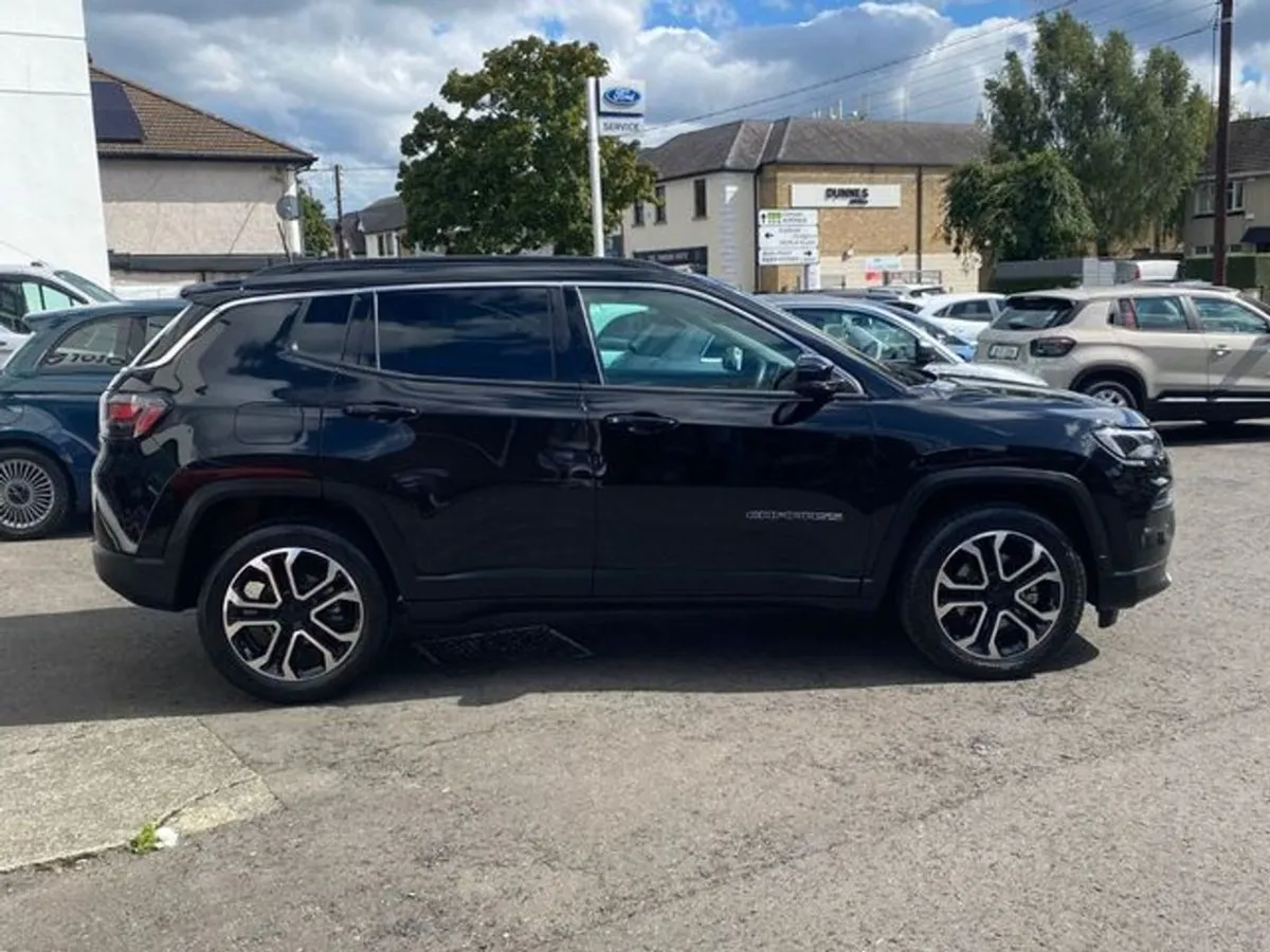 Jeep Compass 1.5 AT Mhev 130HP E-hybrid 5DR - Image 4