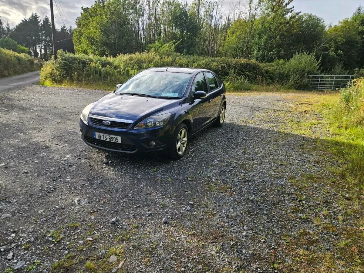 2010 ford focus - Image 1