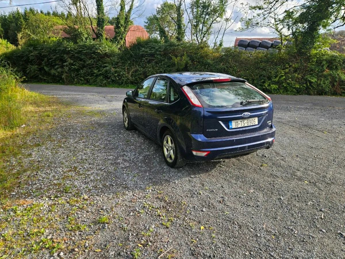 2010 ford focus - Image 3