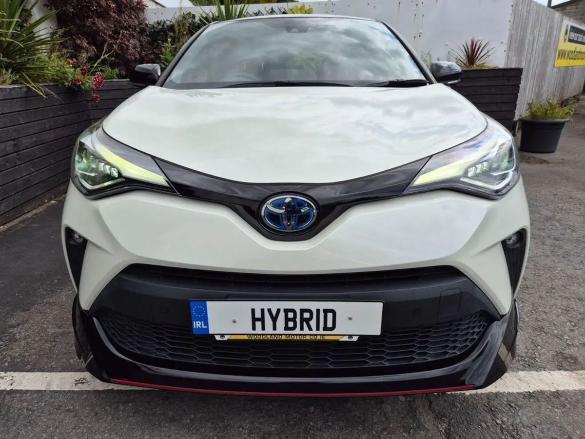 Toyota C-HR 1.8 Hybrid / SOL G-pack / TOP Spec / - Image 4