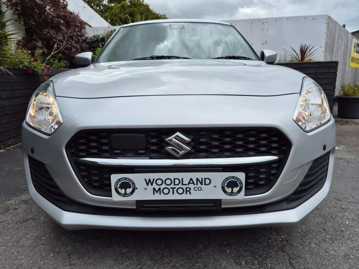 Suzuki Swift 1.25 Petrol Auto / XG Spec / Tax  190 - Image 3