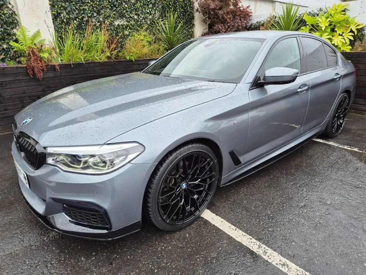 BMW 5 Series 520D Auto Xdrive M-sport / Pristine - Image 2