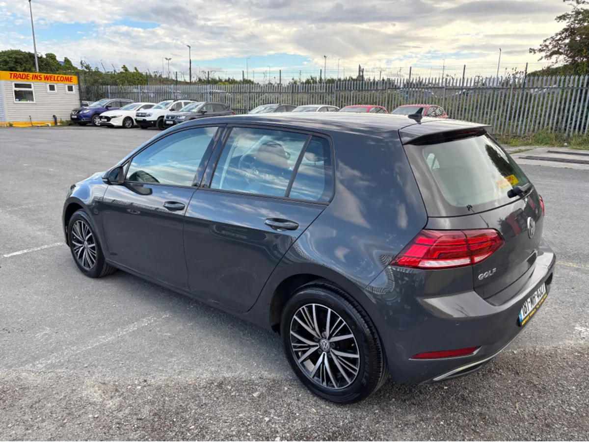 Volkswagen Golf 1.6 TDI SE NAV BLUEMOTION 115PS 5D - Image 3