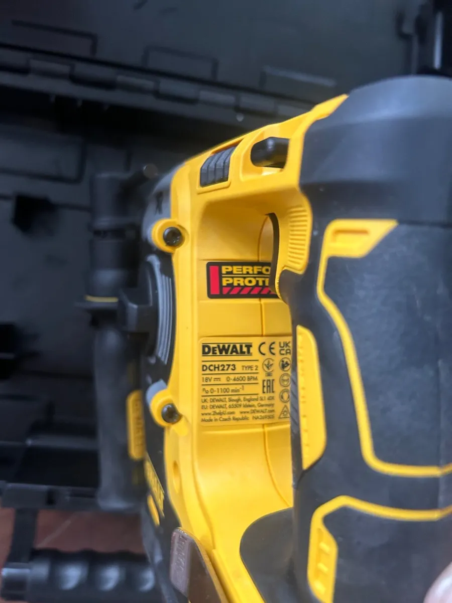 Dewalt SDS Drill  DCH273 Brand new - Image 3