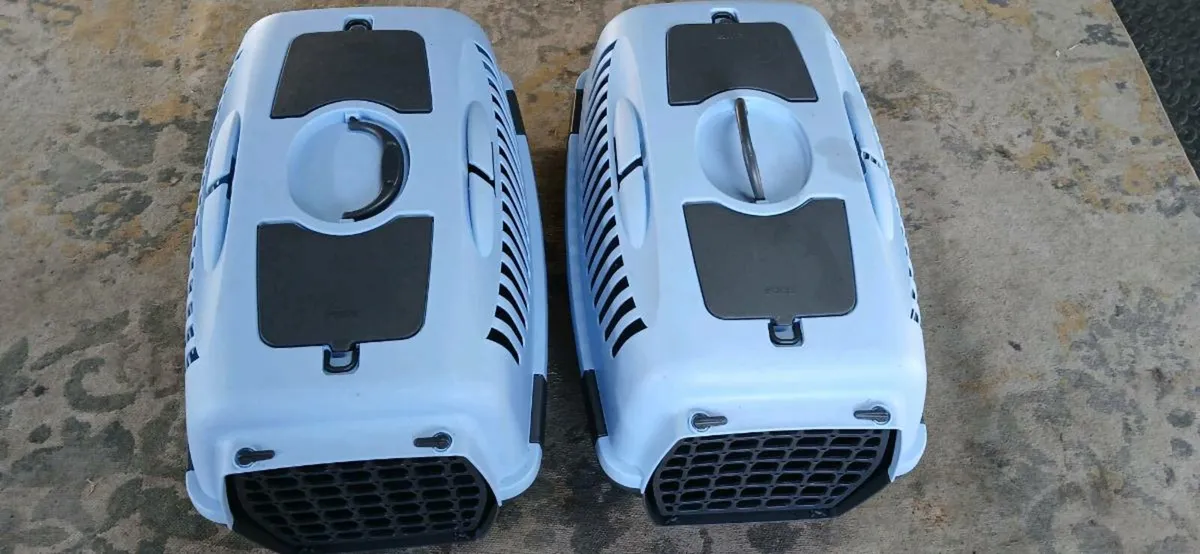 Dog Crate & 2 Pet Carrier Boxes Heat Lamp - Image 4