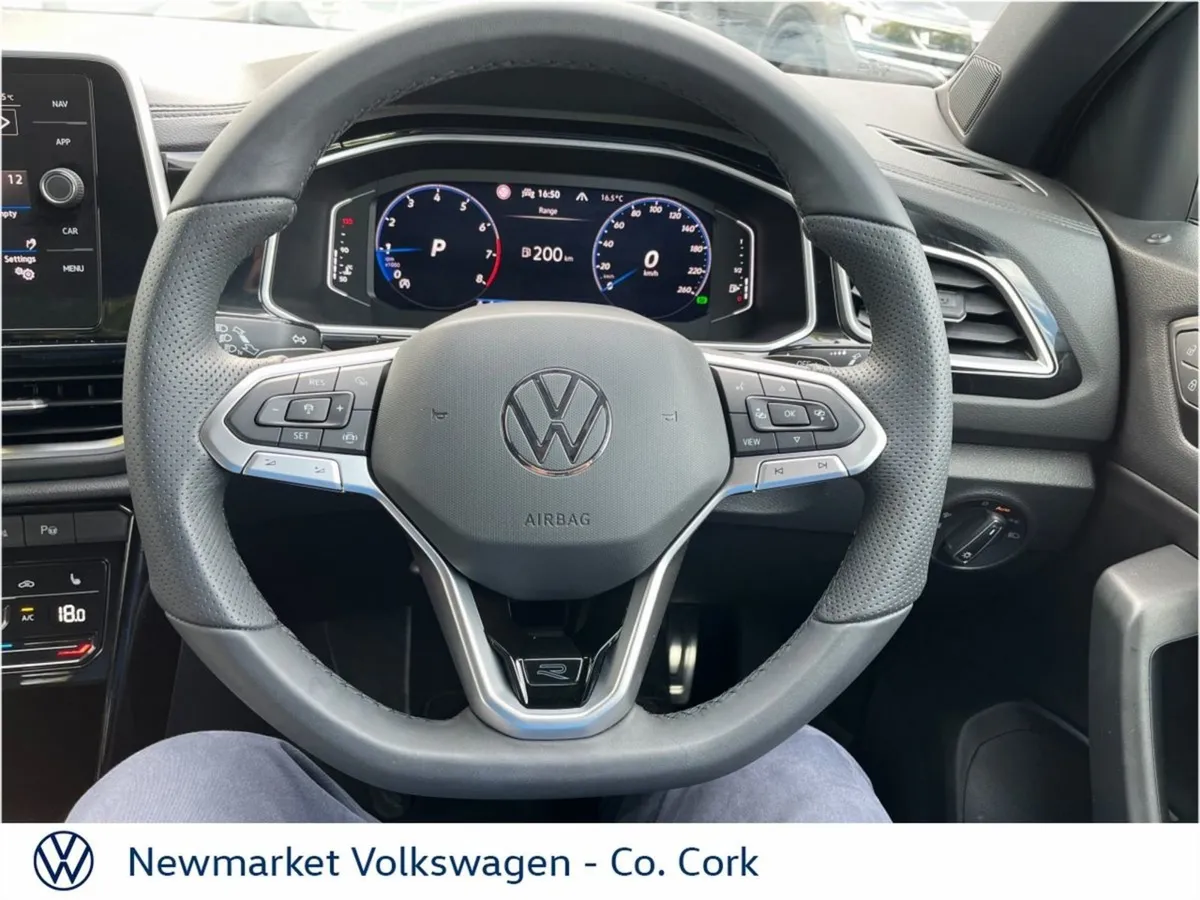 Volkswagen T-Roc R-line 75 1.5tsi DSG Automatic 1 - Image 4