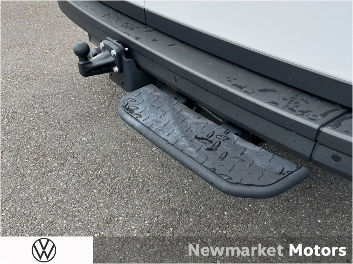 Volkswagen Crafter 30 Trendline Medium Wheel Base - Image 4