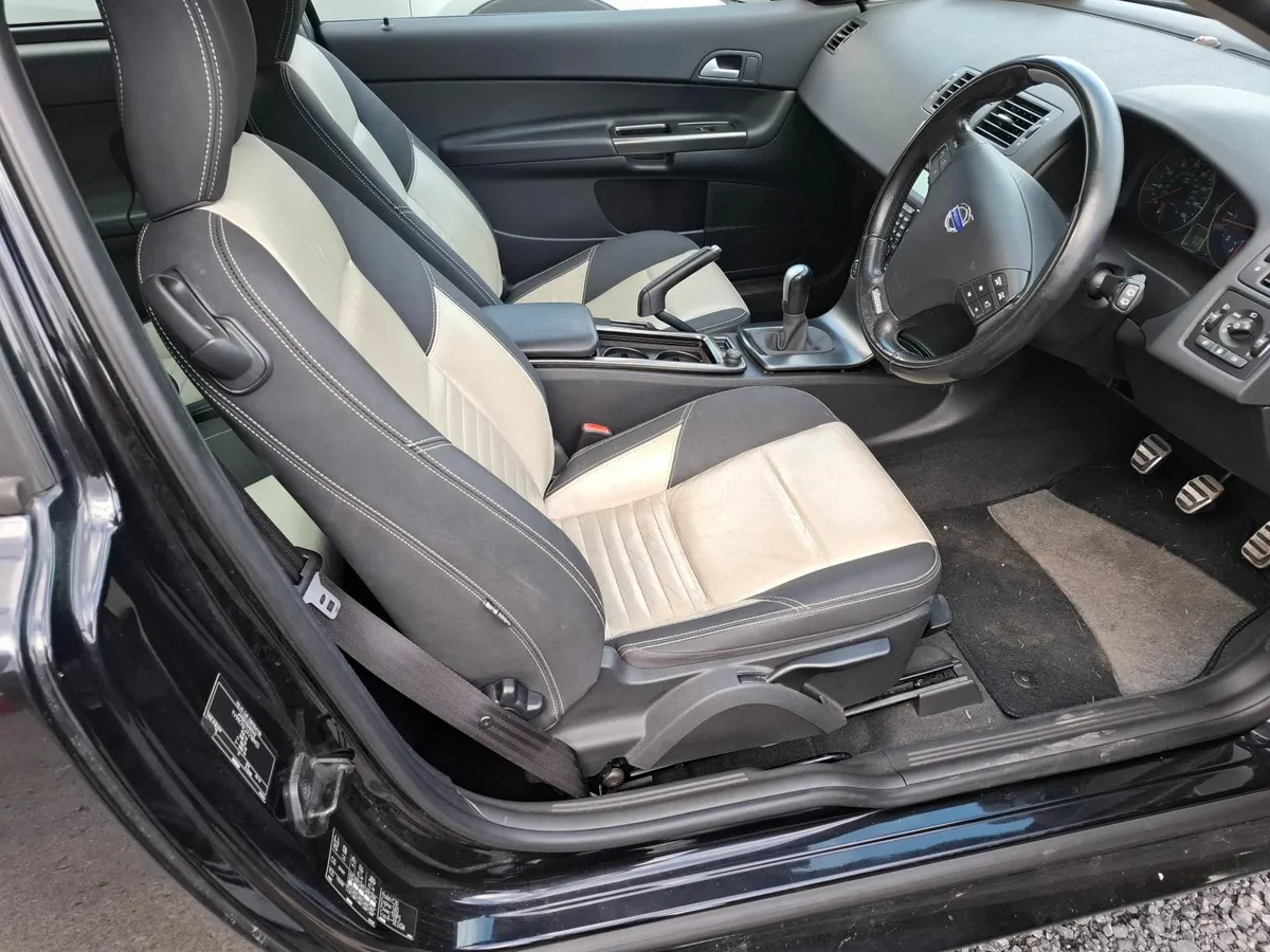 Volvo C30 2010 - Image 4
