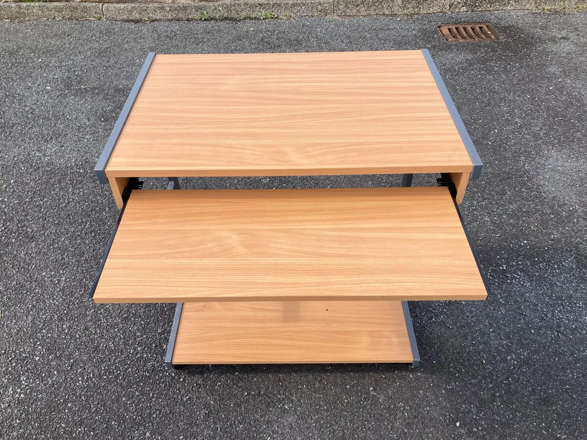 Desk - Image 2