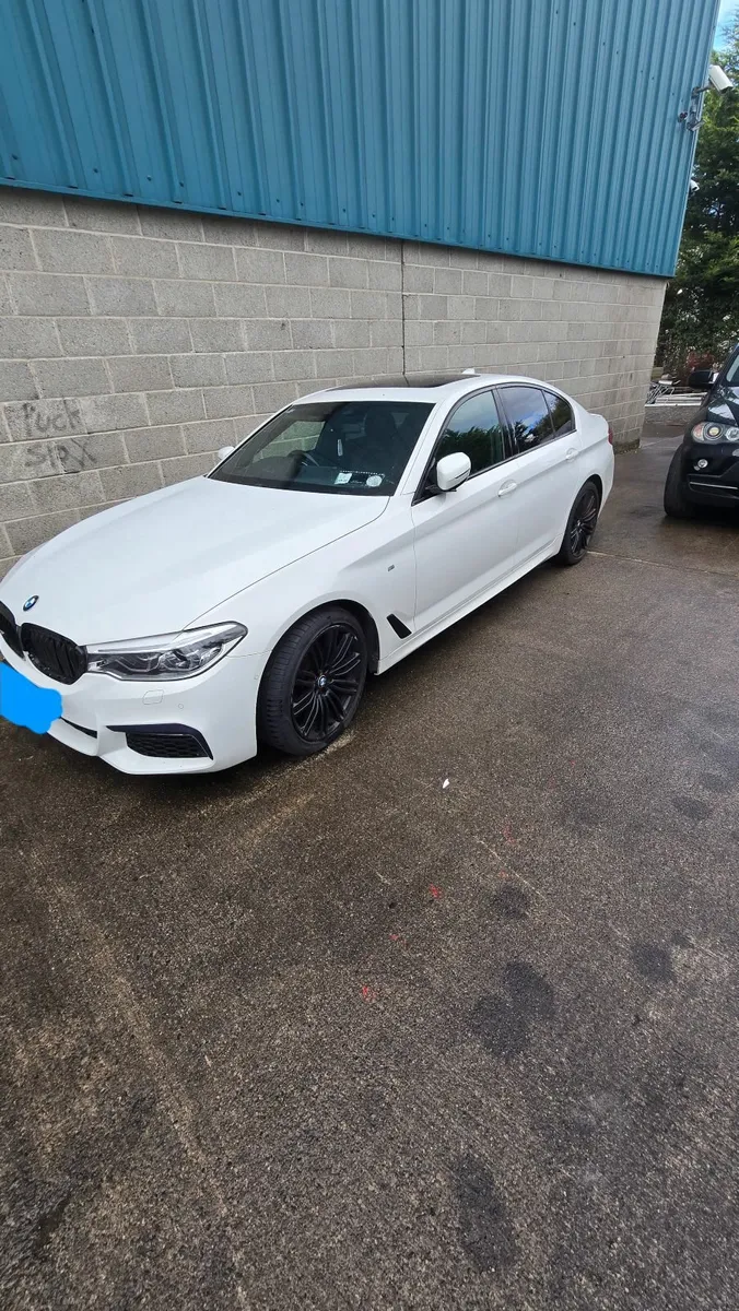 BMW G30 520D MSPORT PLUS - Image 4